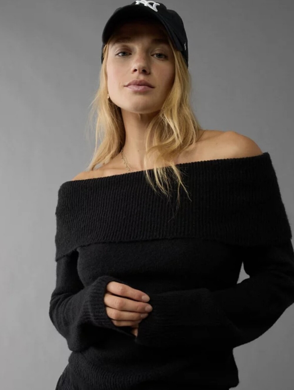 American Eagle Off-Shoulder Black Sweatshirt Sz.XXL NWT